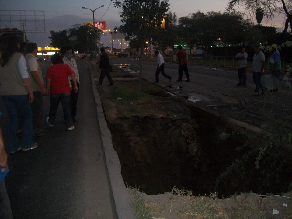 Inundacion Panamericana - ciudad de ICA